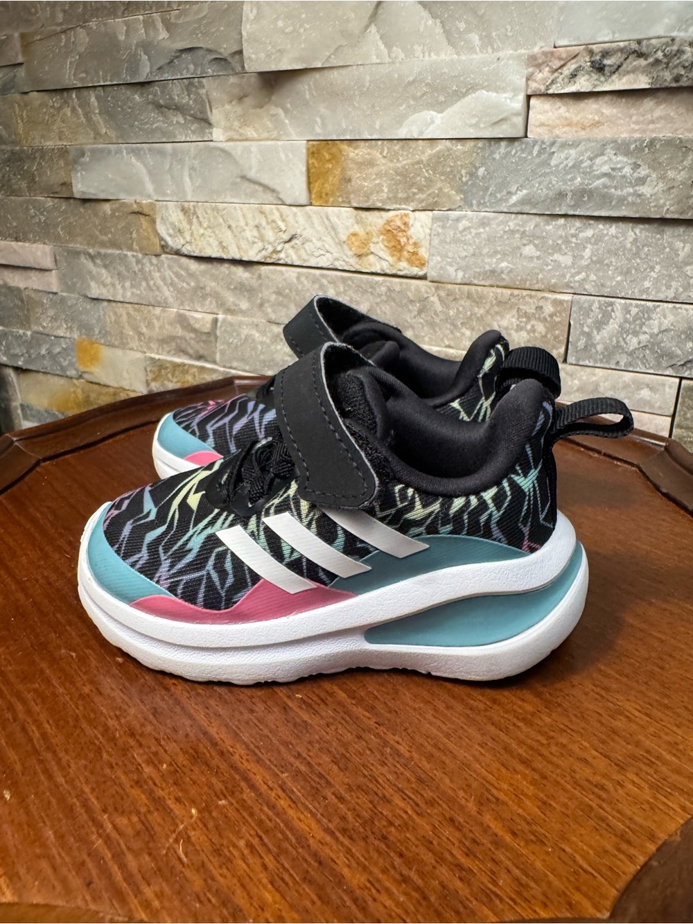 Toddler Sz 5 Adidas FortaRun Vibrant Colors Black Design Walkers Sneaker EUC